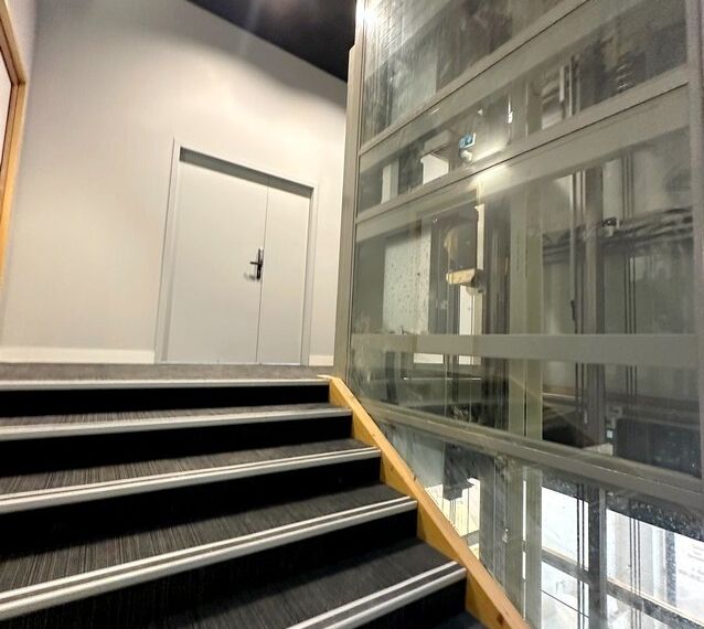 MAGNIFIQUE ESPACE DE 246 M² A AMENAGER - TRIANGLE D’OR VICHY