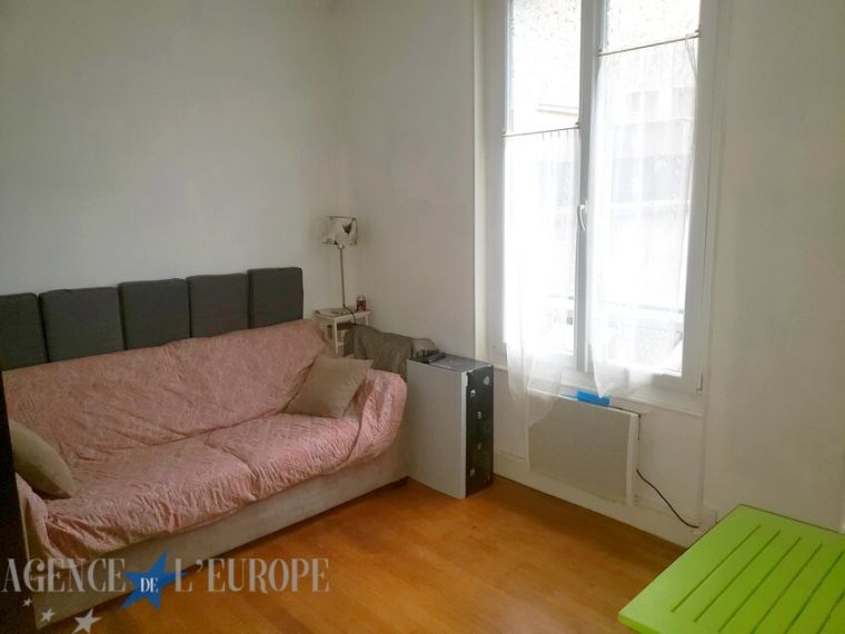 ? À vendre – Studio avec terrasse et jardin privatif – Vichy, quartier République