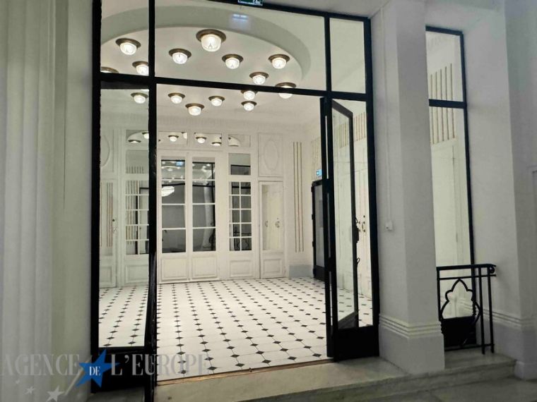 Vichy – Secteur recherché - Grand deux pièces avec balcons