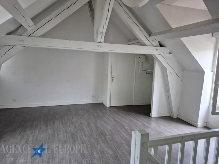 VICHY – Secteur Célestins / Parc des Sources – Appartement F4 duplex avec balcon