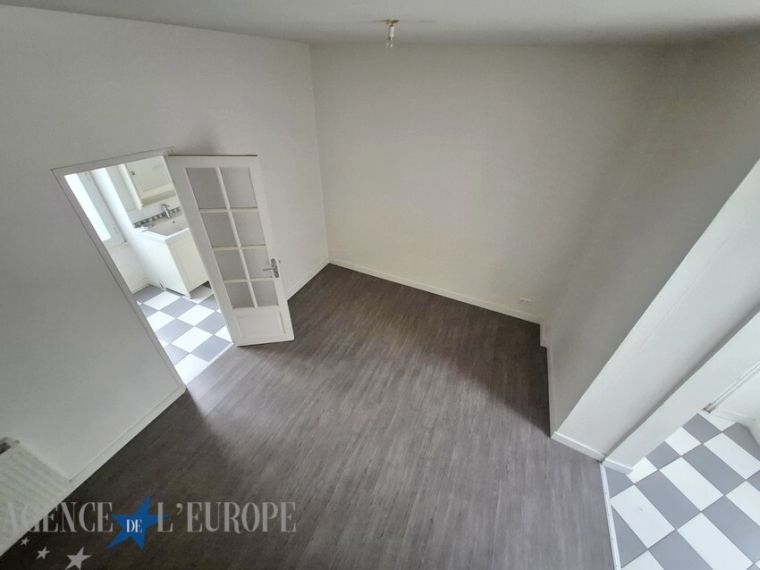 VICHY – Secteur Célestins / Parc des Sources – Appartement F4 duplex avec balcon