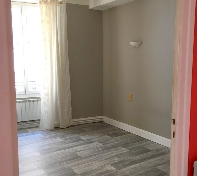 ✨ VICHY centre-ville - Appt F2 bis – 57,73 m² – Idéal investisseur (locataire en place) ✨