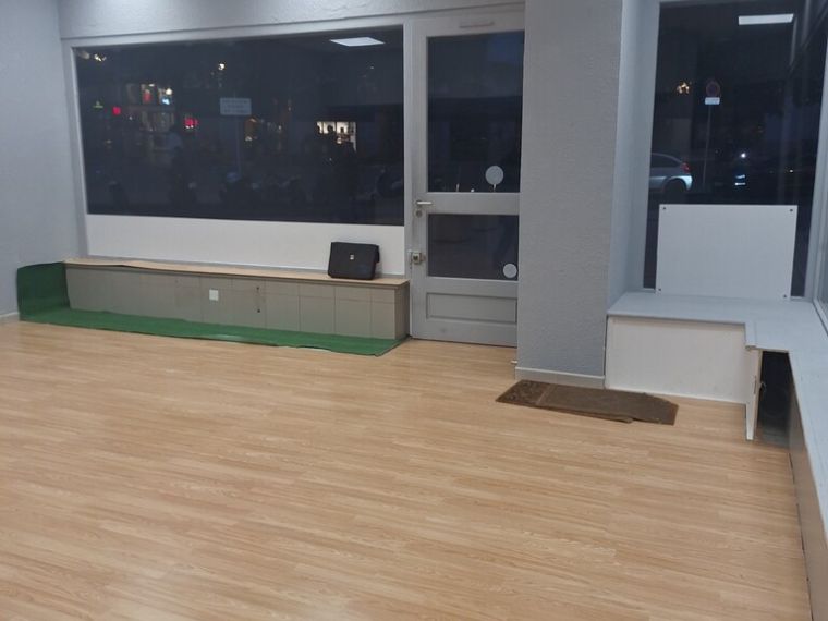 Local commercial Vichy centre