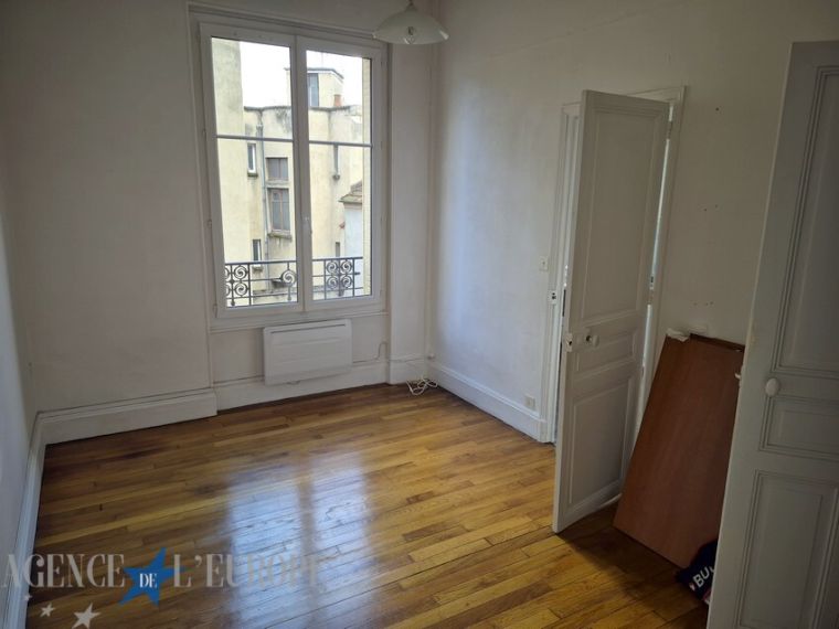 APPARTEMENT F2 - VICHY CENTRE / MAIRIE