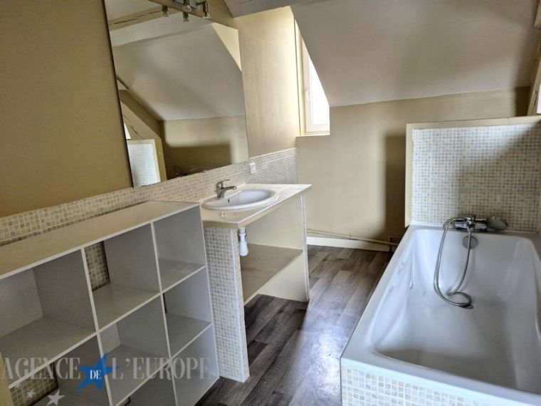 VICHY – Secteur Célestins / Parc des Sources – Appartement F5 duplex avec balcon