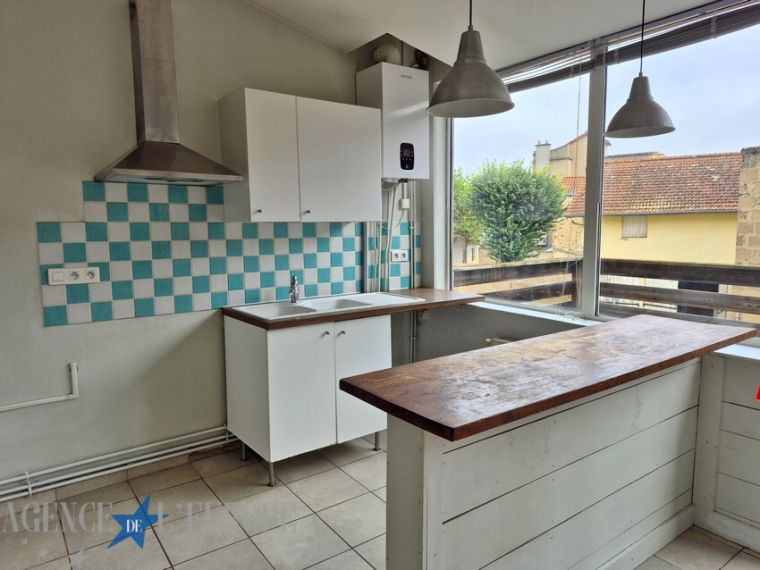 VICHY – Secteur Célestins / Parc des Sources – Appartement F5 duplex avec balcon