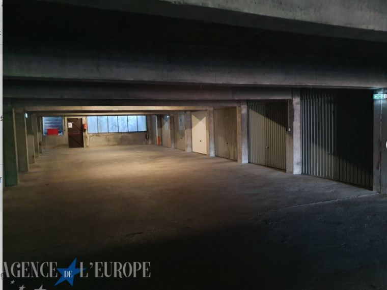 Garage à Bellerive sur Allier