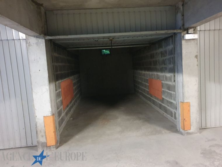 Garage à Bellerive sur Allier