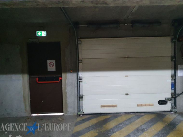 Garage à Bellerive sur Allier