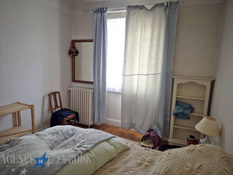 Appartement 3 pièces – 70,27 m² – Étage élevé avec ascenseur – Balcons – Très bon état