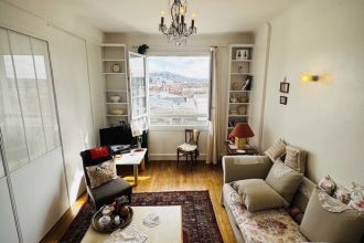 Appartement 3 pièces – 70,27 m² – Étage élevé avec ascenseur – Balcons – Très bon état