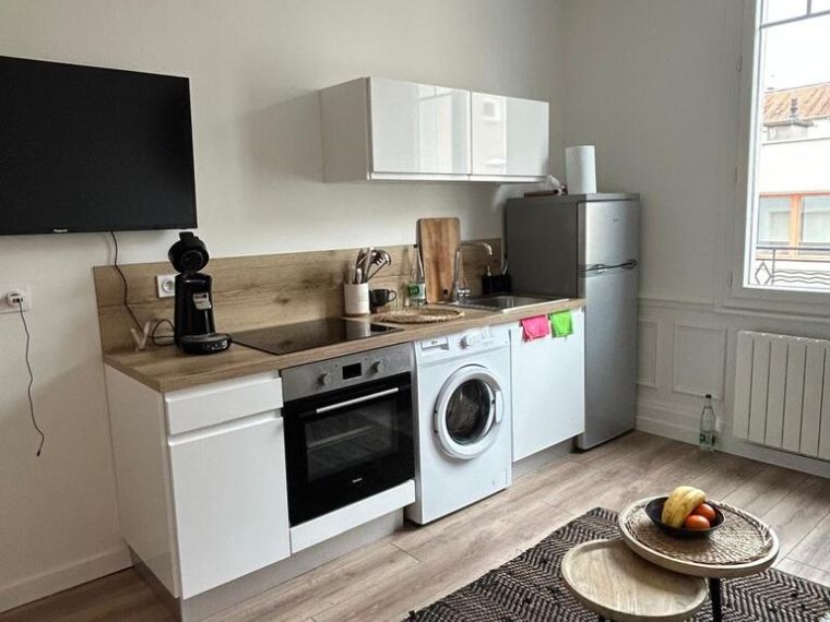 TRES JOLI APPARTEMENT T3 MEUBLE