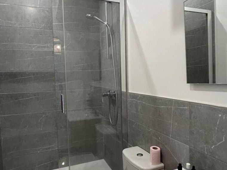 TRES JOLI APPARTEMENT T3 MEUBLE