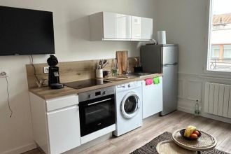 TRES JOLI APPARTEMENT T3 MEUBLE