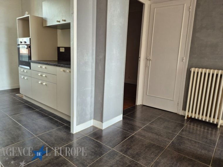 Appartement 3 pièces de 70,27 m² – vue dégagée - ascenseur – Balcons – Très bon état