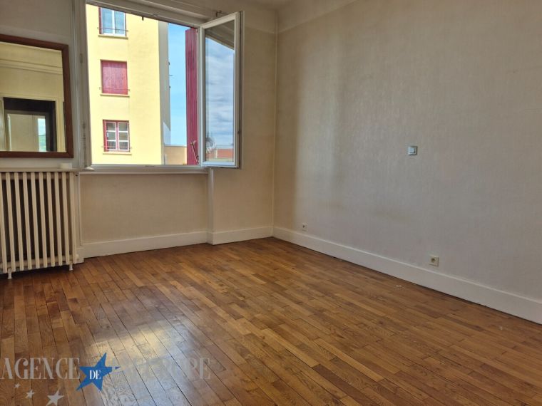 Appartement 3 pièces de 70,27 m² – vue dégagée - ascenseur – Balcons – Très bon état