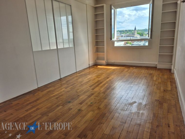 Appartement 3 pièces de 70,27 m² – vue dégagée - ascenseur – Balcons – Très bon état