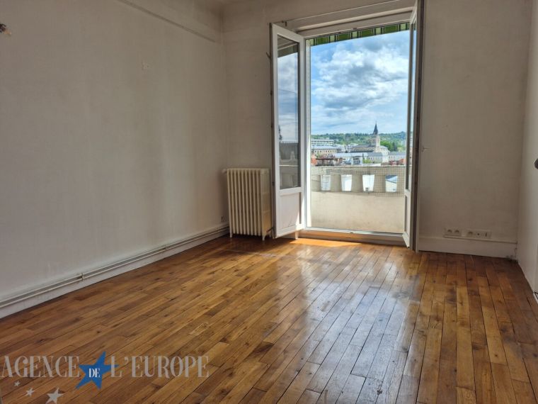 Appartement 3 pièces de 70,27 m² – vue dégagée - ascenseur – Balcons – Très bon état