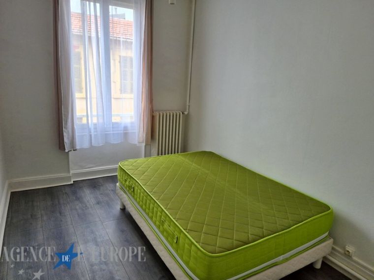 VICHY – F2 traversant de 42,54 m² avec cave