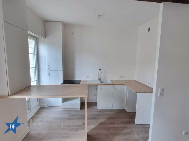 Très joli T3 rénové à Cusset