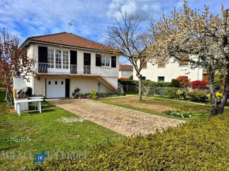 Maison traditionnelle F4 non mitoyenne avec jardin clos – Bellerive-sur-Allier