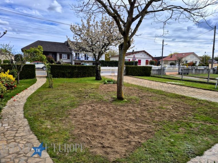 Maison traditionnelle F4 non mitoyenne avec jardin clos – Bellerive-sur-Allier