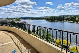 Vichy – Le privilège d’une adresse d’exception face au plan d’eau