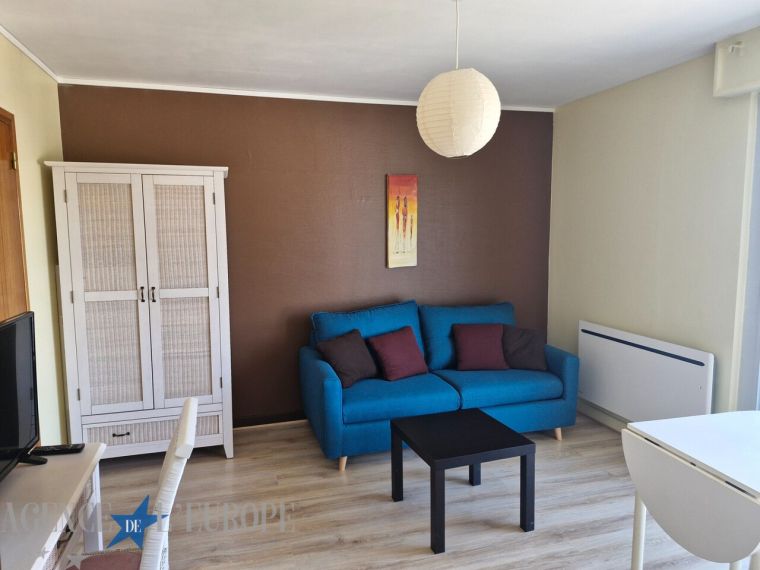 Joli studio proche lycées