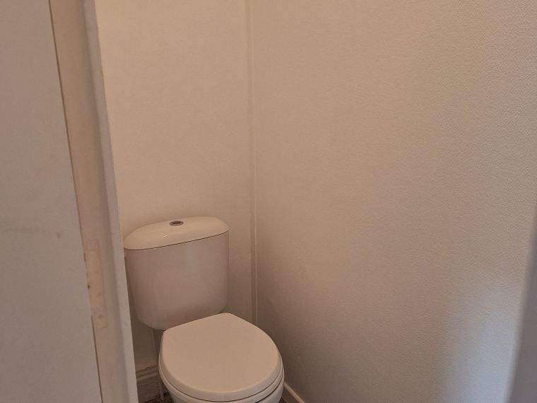 APPARTEMENT T1 ST GERMAIN DES FOSSES