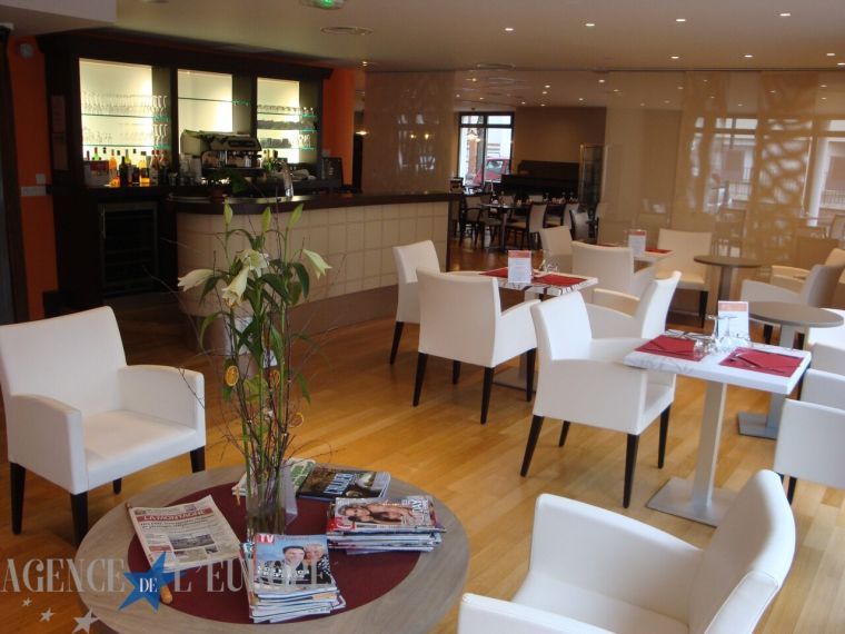 APPARTEMENT DEUX PIECES (45,69 m² + balcon) - VICHY THERMAL