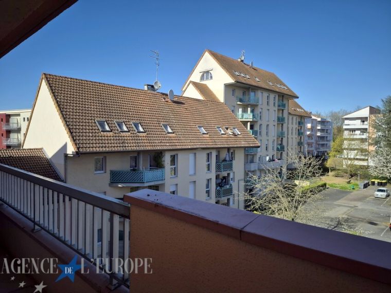 À vendre – Appartement 2 pièces avec balcon, cave et parking privé