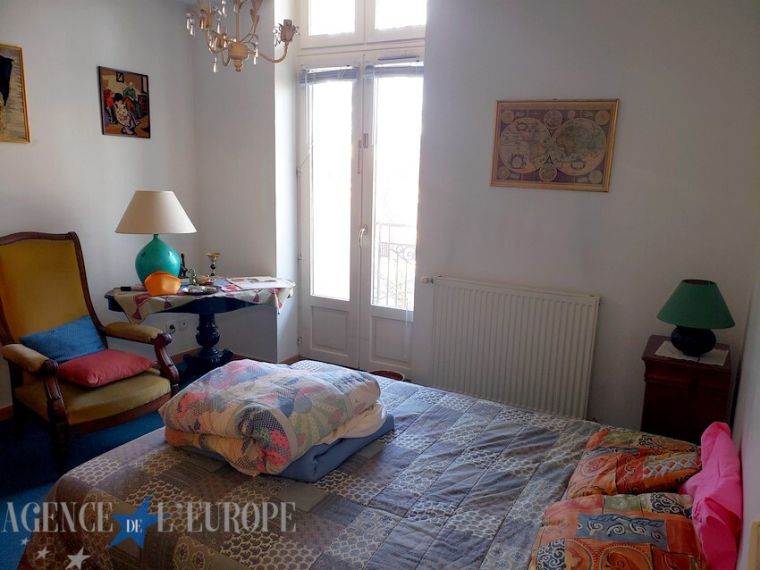 Appartement familial 6 pièces - 116 m² - balcons, cave - Vichy Thermal