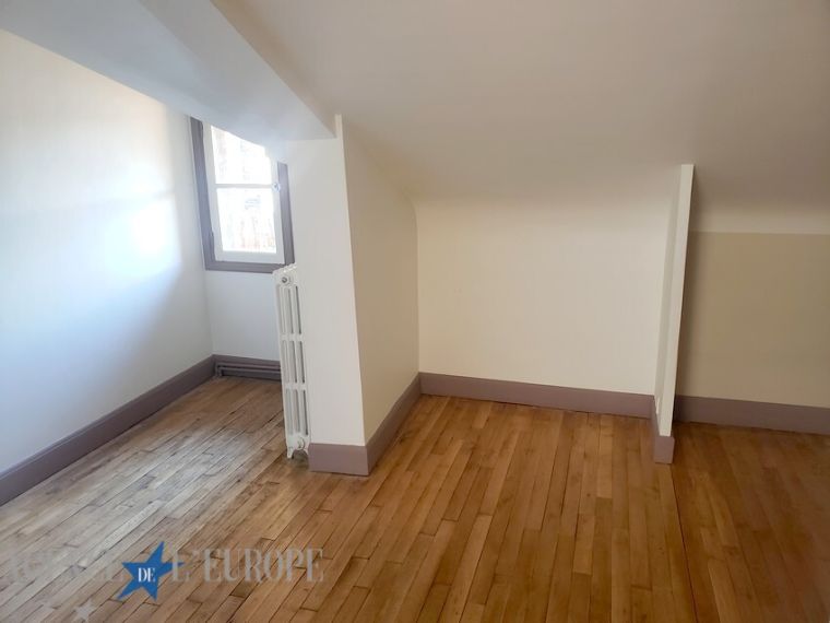 APPARTEMENT FAMILIAL F4 - 97 M² - VICHY CENTRE