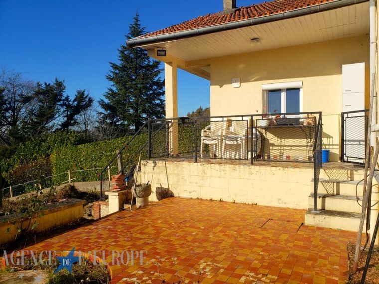 MAISON F3 + F1 AVEC TERRASSE, GARAGE ET JARDIN - 2 MN DE VICHY