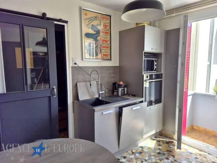 APPARTEMENT F3 EN TBE AVEC CAVE ET BALCON - 79 M² - VICHY CENTRE