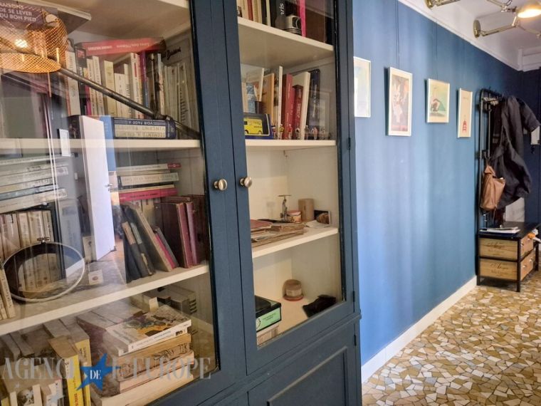 APPARTEMENT F3 EN TBE AVEC CAVE ET BALCON - 79 M² - VICHY CENTRE