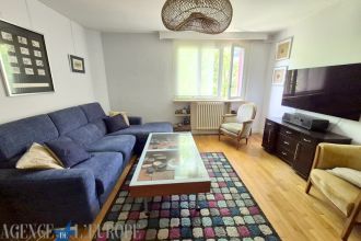 APPARTEMENT F3 EN TBE AVEC CAVE ET BALCON - 79 M² - VICHY CENTRE