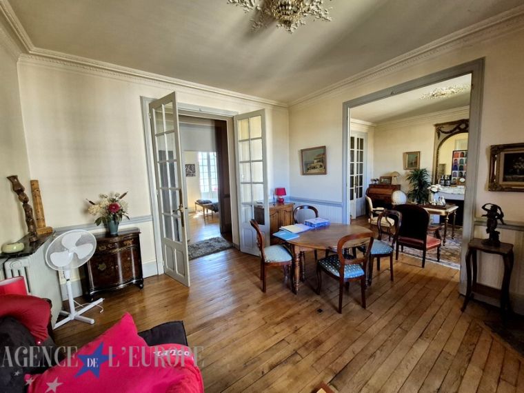 ? Bel appartement bourgeois de 4 pièces – Quartier Mairie / Vichy