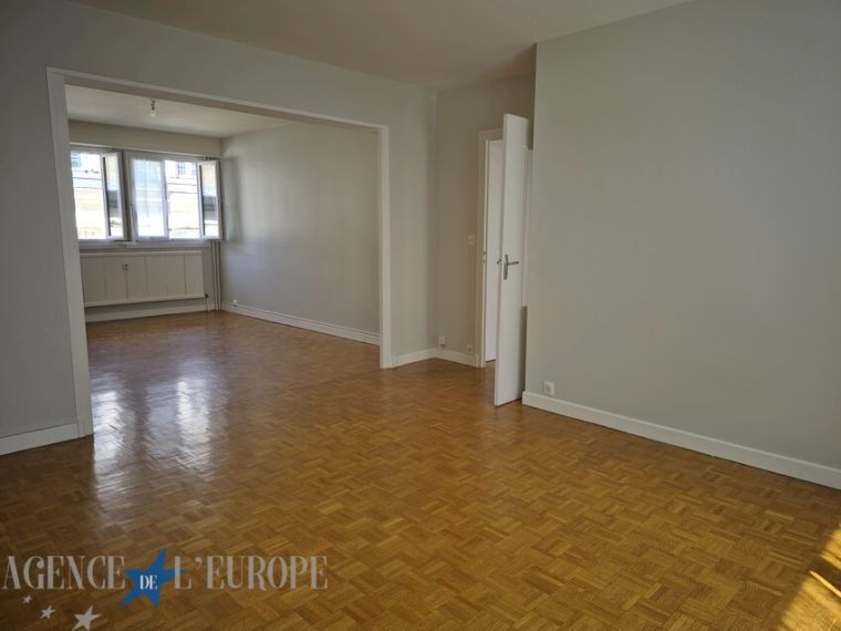 APPARTEMENT F2 bis / F3 TRES BON ETAT + CAVE - COEUR DE VILLE