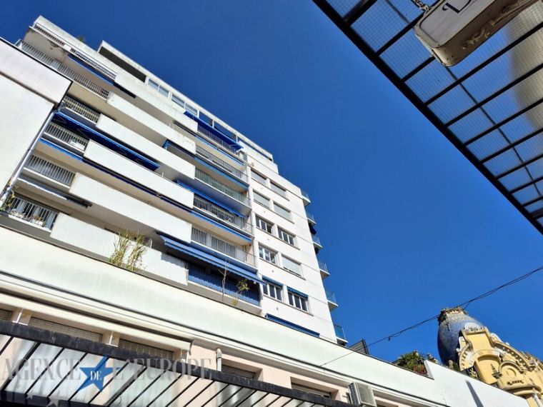APPARTEMENT F2 bis / F3 TRES BON ETAT + CAVE - COEUR DE VILLE